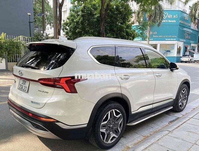 Hyundai Santa Fe 2023 Cao cấp 2.2L HTRAC