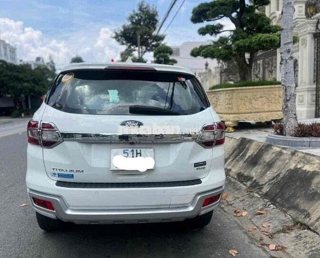 Ford Everest 2018 Titanium 2.2L AT 4x2 - 140000 km