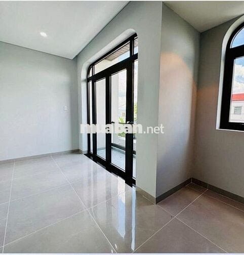 Chỉ 700tr – Sổ hồng trao tay – Nhà mặt tiền Bến Cát – Bình Dương