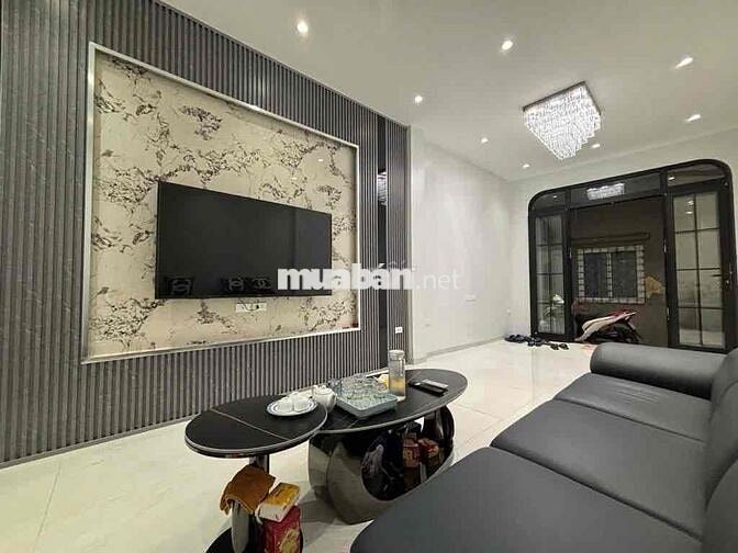 Siêu phẩm 7 tầng thang máy – trung tâm Khâm Thiên – ở sướng, cho thuê