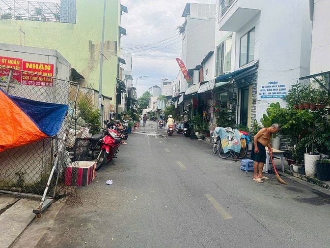 Nhà Bán Gấp mặt Tiền Diên Hồng mới mở