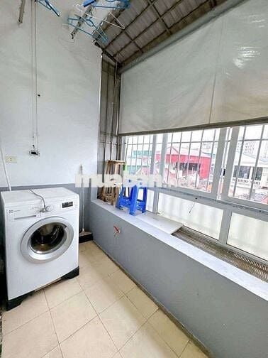 Bán gấp căn Tập thể 7.2ha Vĩnh Phúc. Diện tích 75m gồm 2pn, 1 vệ sinh.