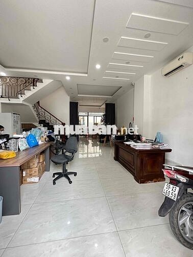 Nhà 4 Tâng Khu Biệt Thự Bên Sông Cao Cấp Sài Gòn