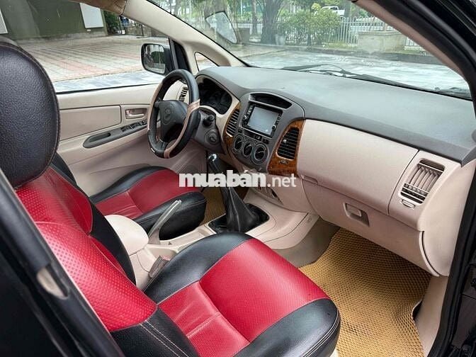 Toyota Innova 2007 J - 150000 km