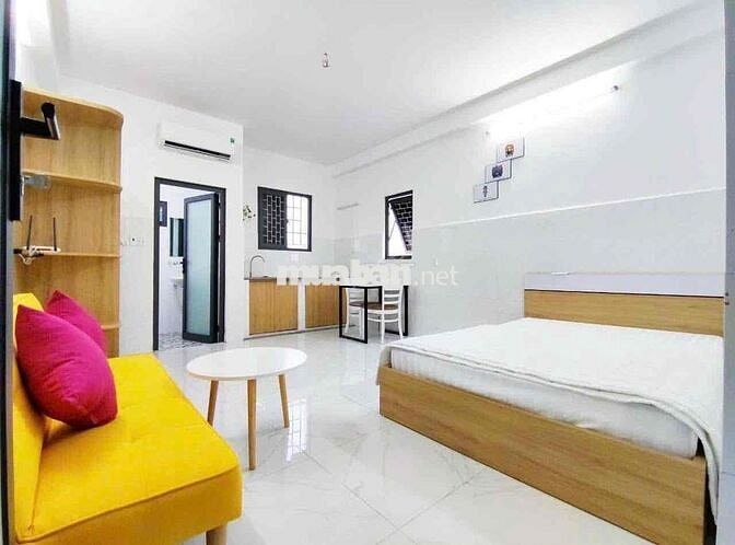 studio cửa sổ đầy đủ nội thất ngay Hoàng Hoa Thám - Cộng Hoà