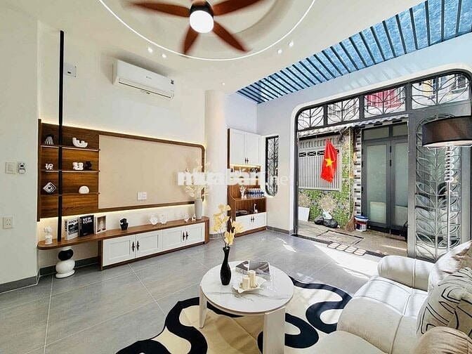 Bán nhà xây mới,40 m2 xây 3 tầng chỉ hơn 4 tỷ,Phạm Văn Chiêu ,Gò Vấp