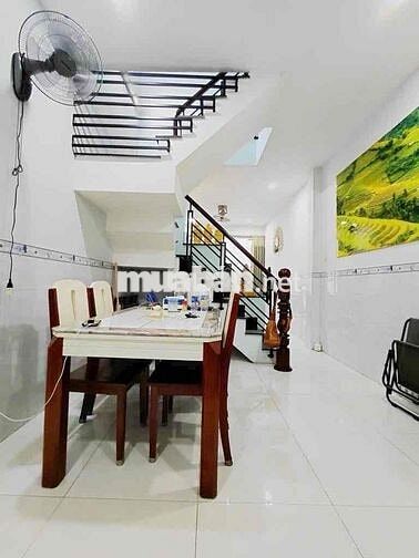 BÁN NHÀ LÝ THƯỜNG KIỆT - NHÀ ĐẸP NỞ HẬU 5,8M SỔ ĐẸP CÔNG CHỨNG NGAY .