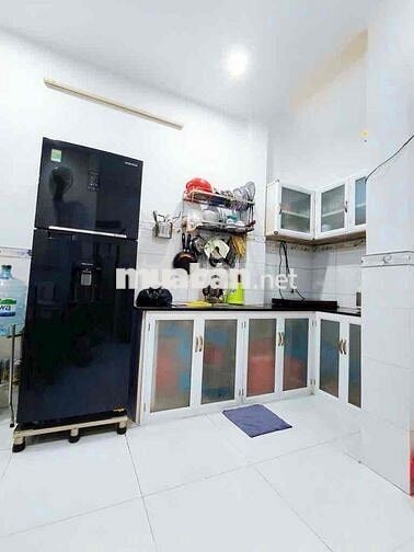 BÁN NHÀ LÝ THƯỜNG KIỆT - NHÀ ĐẸP NỞ HẬU 5,8M SỔ ĐẸP CÔNG CHỨNG NGAY .