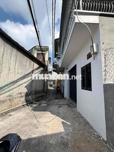 Nhà 2 Tầng Bình Chiểu, 2PN,2wc. Sổ hồng riêng, hơn 2 tỷ