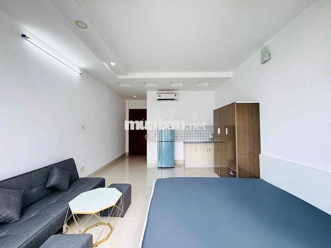 Căn Hộ Stu Ban Công 35m2 FullNT Rộng Thoáng Hẽm Oto An Ninh Gần PVĐ