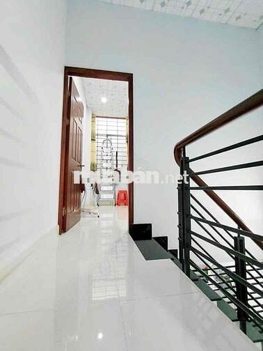 BÁN NHÀ LÝ THƯỜNG KIỆT - NHÀ ĐẸP NỞ HẬU 5,8M SỔ ĐẸP CÔNG CHỨNG NGAY .