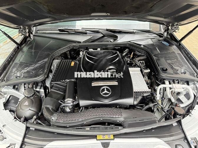 Mercedes Benz 2017 C300- 68254 km