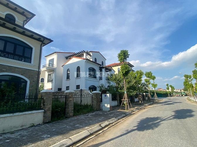 Bán Biệt thư Sudico KDT Nam An Khánh Dt 300 đến 390m giá 150tr/m Bán Biệt thư Sudico KDT Nam An Khánh Dt 300 đến 390m giá 150tr/m