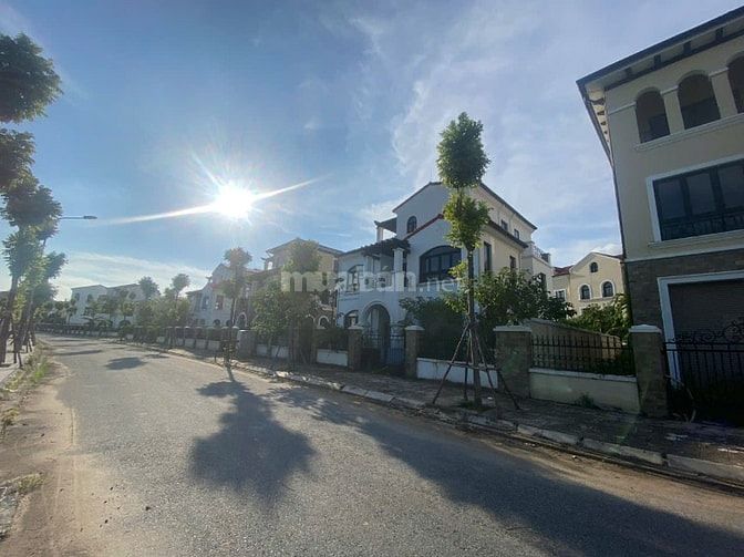 Bán Biệt thư Sudico KDT Nam An Khánh Dt 300 đến 390m giá 150tr/m Bán Biệt thư Sudico KDT Nam An Khánh Dt 300 đến 390m giá 150tr/m