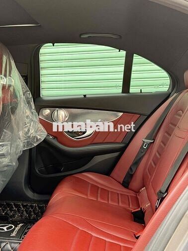 Mercedes Benz 2017 C300- 68254 km