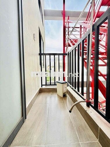 Căn hộ có gác ngay Khuông Việt, Tân Phú