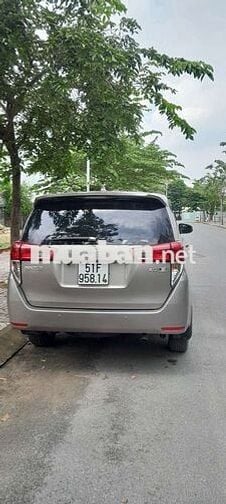 Gia đình cần Bán xe Innova