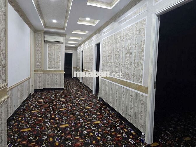 Cho thuê tòa nhà 6 Tầng - DTSD ~1.000m2 - Phù hợp đa nghành nghề