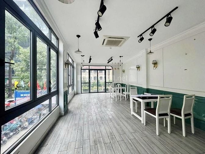 Cho Thuê Góc 2MT 40A Trần Cao Vân, Phường 6, Quận 3 - Ngay Hồ Con Rùa