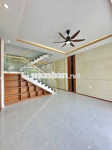 BÁN NHÀ TRỆT LẦU 90M2 GẦN KDL BỬU LONG