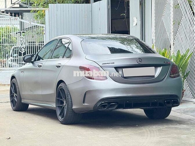 Mercedes Benz 2017 C300- 68254 km