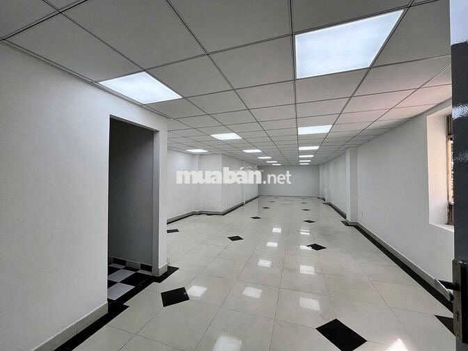 Cho thuê tòa nhà 6 Tầng - DTSD ~1.000m2 - Phù hợp đa nghành nghề
