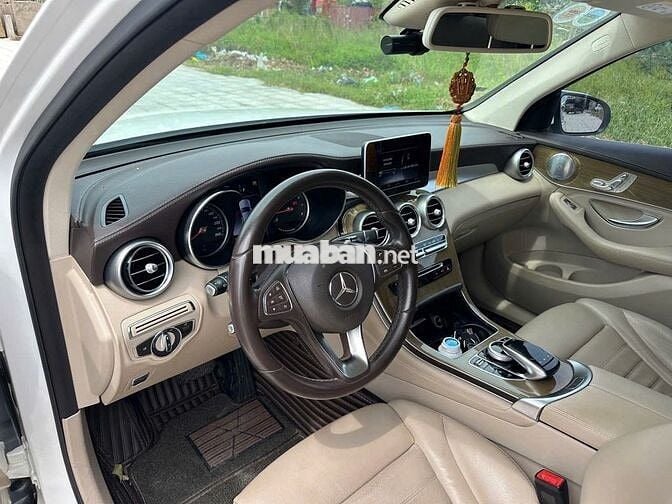 Mercedes Benz GLC250 4MATIC 2018