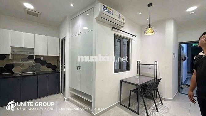 Cho thuê phòng có gác ngay Vòng Xoay Lăng Cha Cả quận Tân Bình