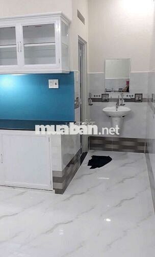 Cho thuê nhà mới hẻm xe hơi dt5×14, có 2pn,2wc