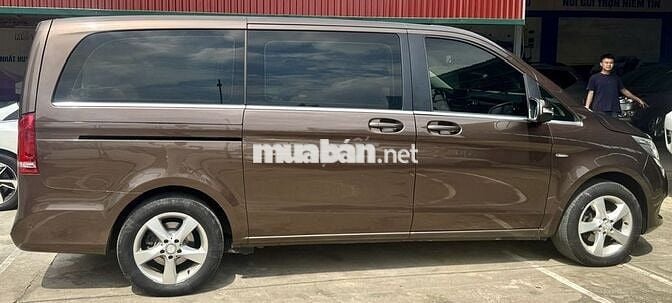 Mercedes Benz V Class V220d 2015