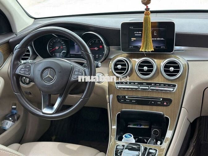 Mercedes Benz GLC250 4MATIC 2018