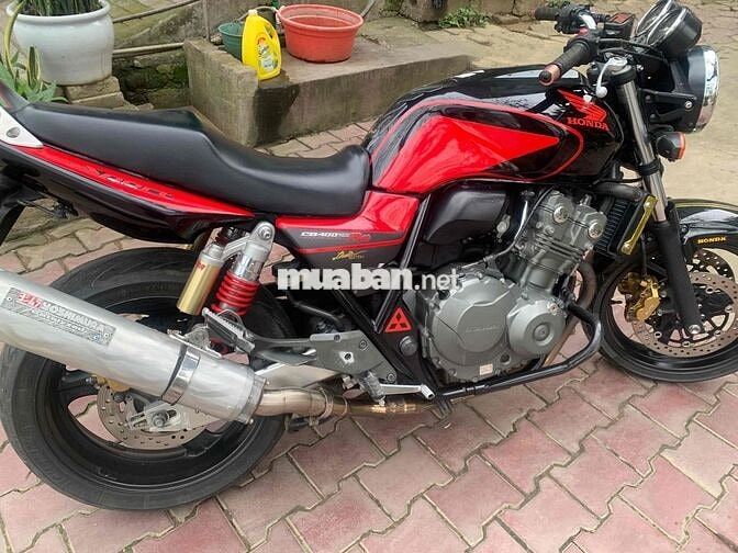 Mình có CB400 mốn chuyển nhượng cho ai cần