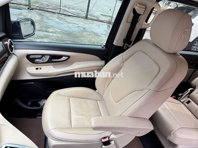 Mercedes Benz V Class V220d 2015