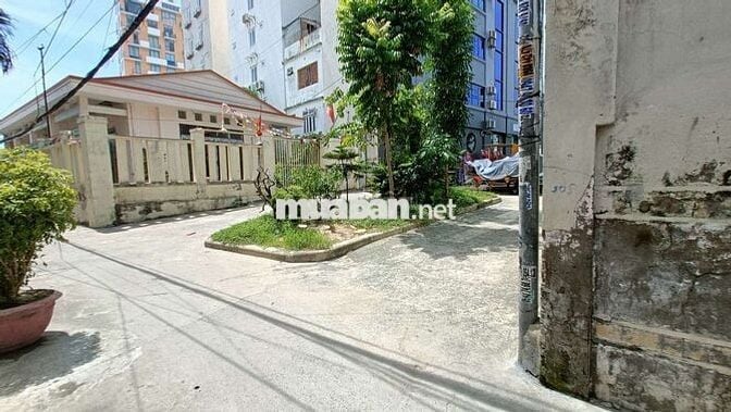 Lô góc kiệt Trần Hưng Đạo, Sông Hàn