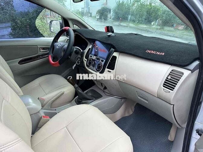 Toyota Innova 2009 G - 25000 km