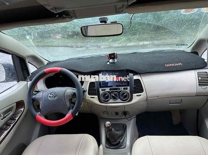Toyota Innova 2009 G - 25000 km