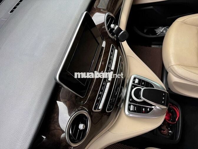Mercedes Benz V Class V220d 2015