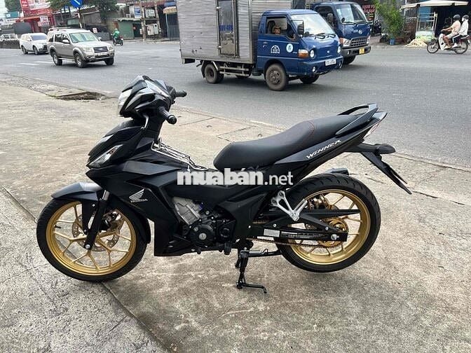 Winer V1 bản đen nhám chính chủ 60 có trả góp