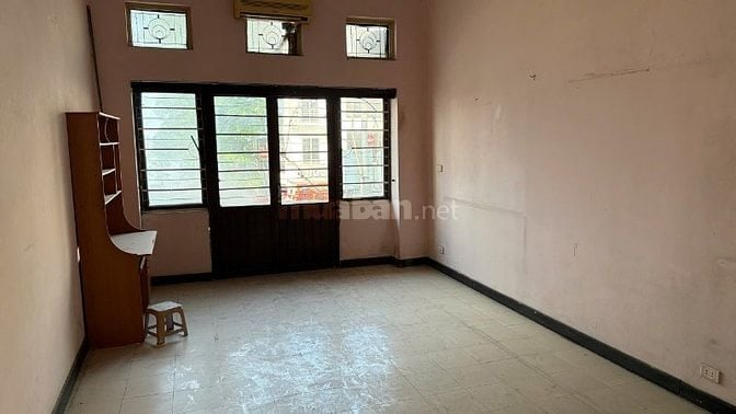 Cho thuê nhà mặt phố Thuỵ Khuê, Tây Hồ, DT 36m2, mặt tiền 4,3m, 4 tầng