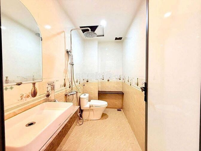 ✅️ Nhà 3 tầng (3 mê), Hoàng Diệu, ra Cầu Rồng 1,6km, dòng tiền tốt ✅️