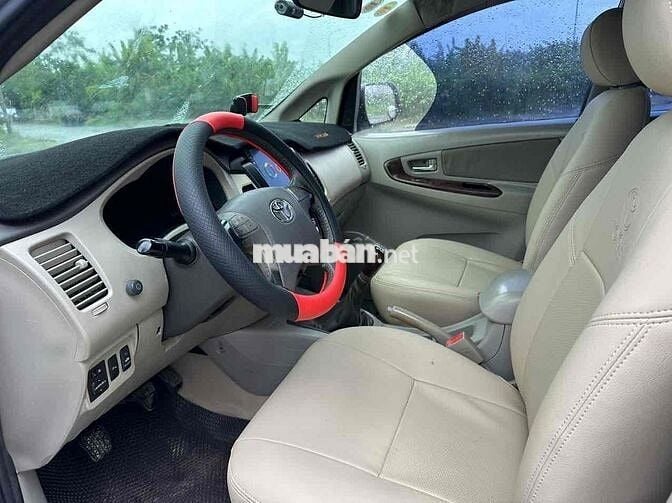 Toyota Innova 2009 G - 25000 km