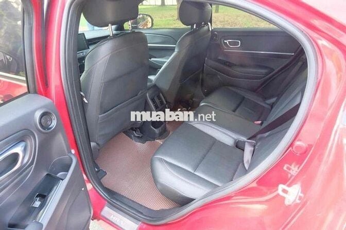 Honda HRV RS Đỏ 2022, Trang bị rất nhiều phụ kiện