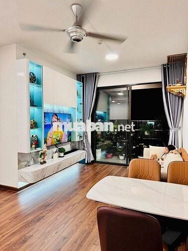 Bán Căn Góc 80m², 2 Phòng Ngủ. Nhà Mới Đẹp. View Hồ Bơi, Thoáng Mát