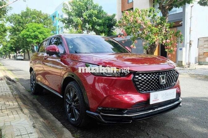 Honda HRV RS Đỏ 2022, Trang bị rất nhiều phụ kiện