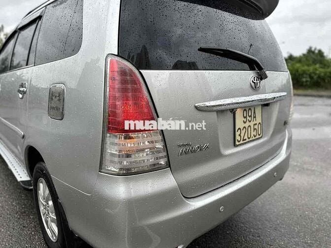 Toyota Innova 2009 G - 25000 km