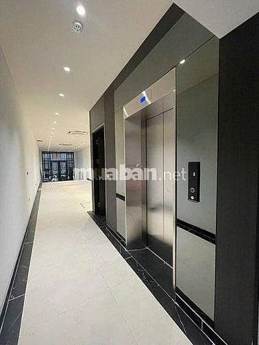 NHÀ CÓ THANG MÁY - MẶT TIỀN NGUYỄN THÁI BÌNH Q1 GIÁ 43 TRIỆU 