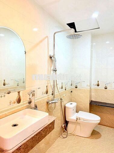 ✅️ Nhà 3 tầng (3 mê), Hoàng Diệu, ra Cầu Rồng 1,6km, dòng tiền tốt ✅️
