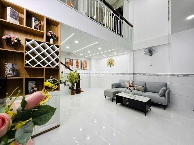 Cho thuê nhà mới, ngang 5m thoáng, ĐS 19, P.8 Gò Vấp