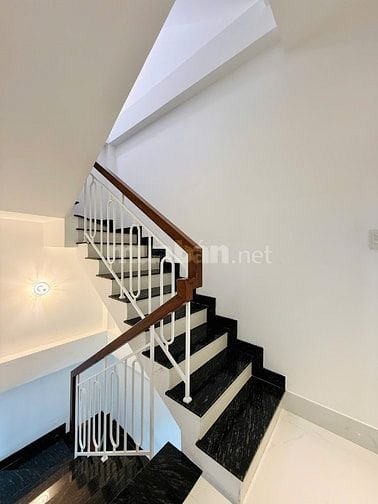 Cho thuê nhà mới, ngang 5m thoáng, ĐS 19, P.8 Gò Vấp