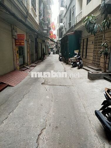 Bán đất phố Tôn Đức Thắng, ngõ ô tô, lô góc 3 thoáng, 60m2 8.6 tỷ
